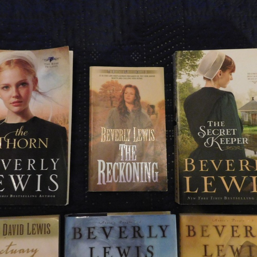 BEVERLY LEWIS 5 BOOK LOT AMISH BOOKS WHOLESOME READING